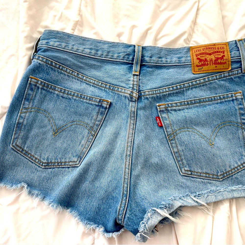 Women’s 501 Levis shorts